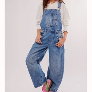 We the free barrel overalls SHORT